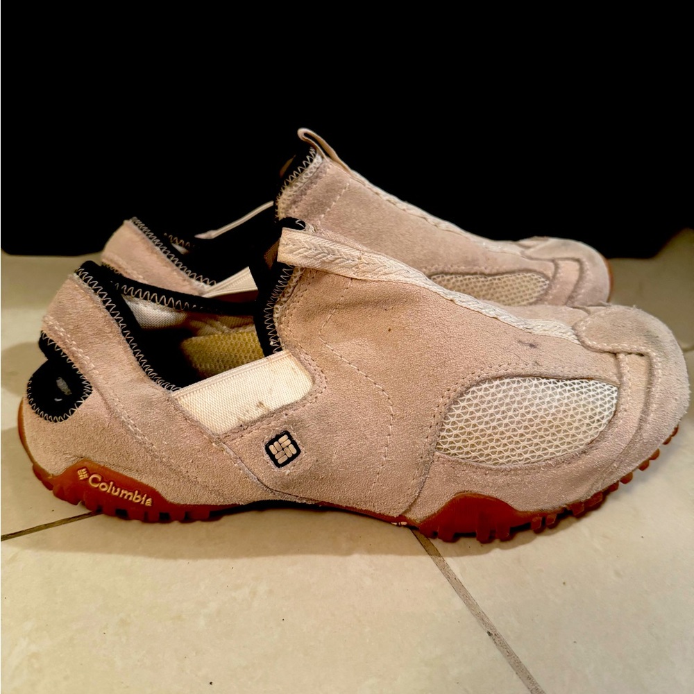Columbia woman shoes size 8